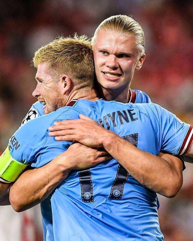 阿隆索和萨拉赫到底谁先离开球队？阿隆索看起来离开皇马会早一些（谁会先告别各自球队：萨拉赫还是阿隆索？迹象显示阿隆索或将更早离开皇马）