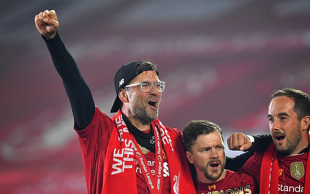 速度滑冰世界杯男子500米 薛智文以34秒64斩获第12名