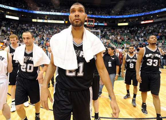 日媒：日本国门铃木彩艳预计13日在日本接受手指骨折手术（据日媒报道，日本女足门将铃木彩艳预计13日在日本接受手指骨折手术）