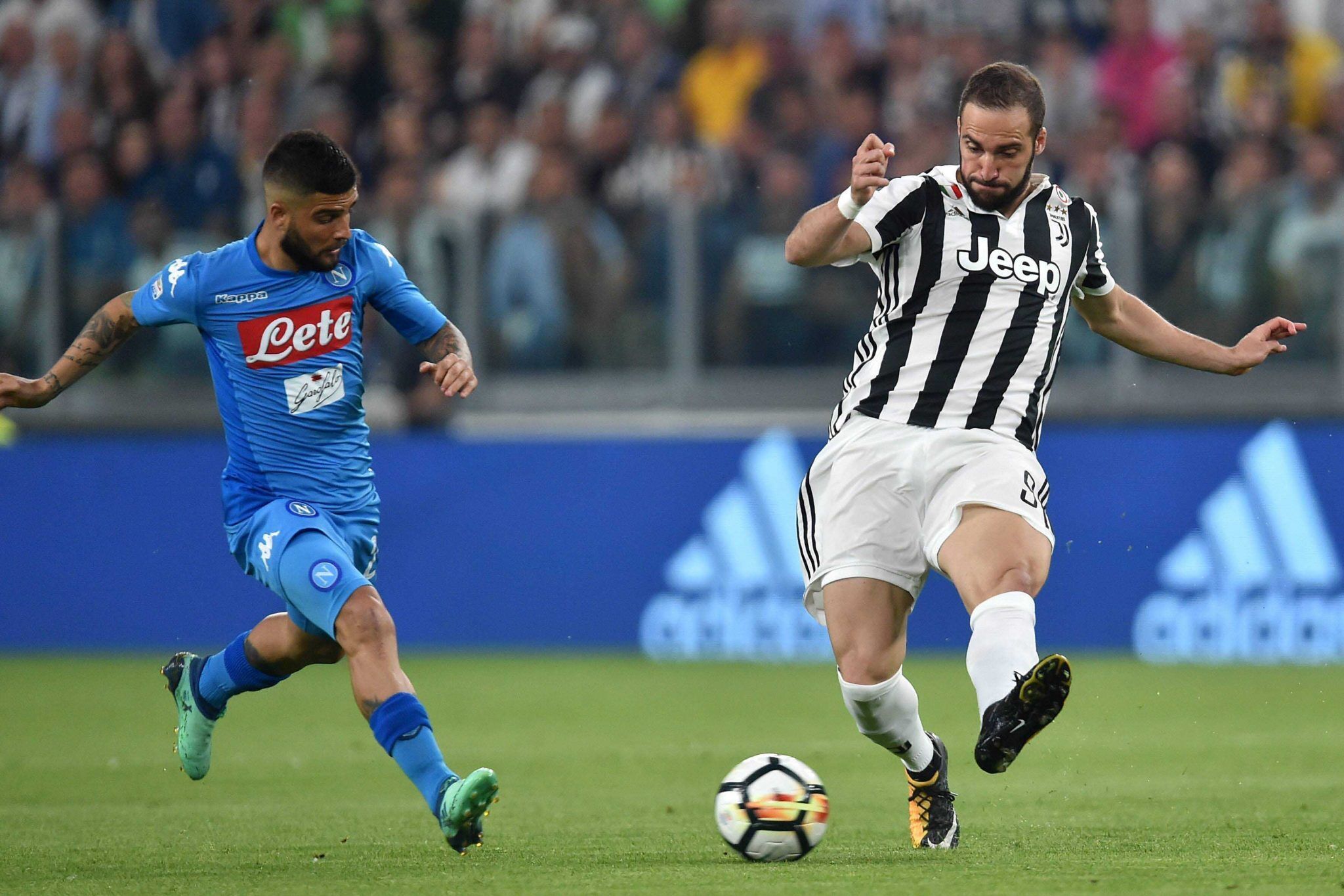 外媒：墨西哥一座世界杯球场附近挖出至少456袋人体遗骸（外媒称：墨西哥一座世界杯场馆附近发现至少456袋人体遗骸）